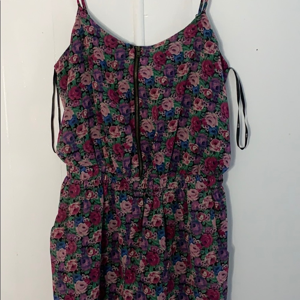 SUMMER ROMPER/ JUMPER ⭐️